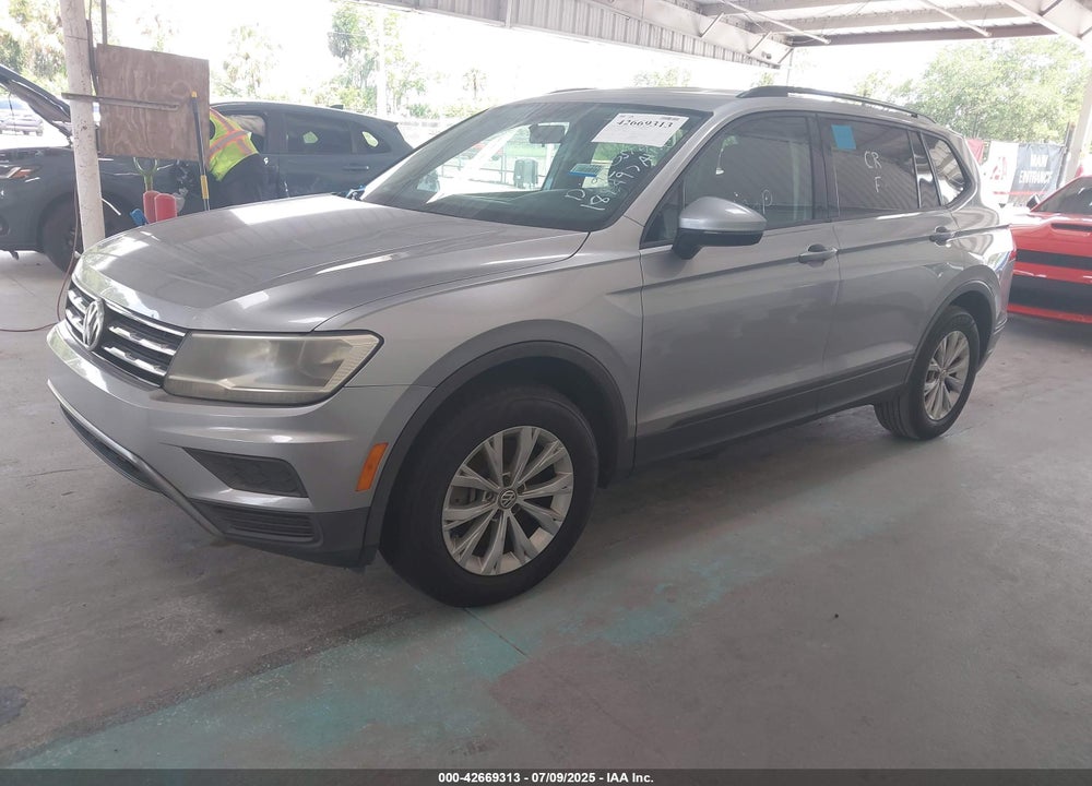 2019 VOLKSWAGEN TIGUAN VIN: 3VV1B7AX6KM189497