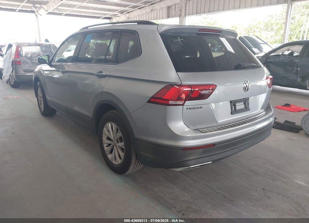 2019 VOLKSWAGEN TIGUAN VIN: 3VV1B7AX6KM189497