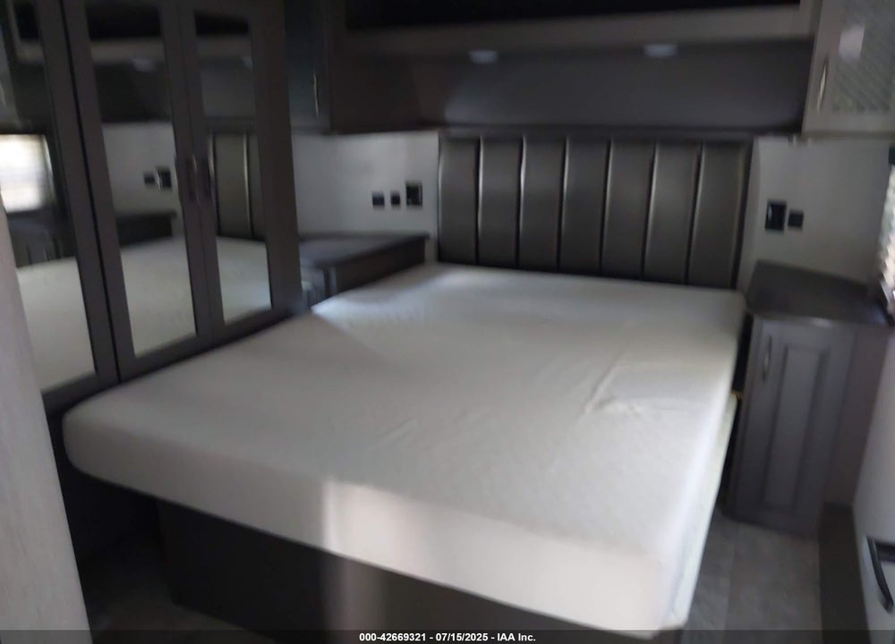 2023 GRAND DESI MOMENTUM VIN: 573FM4225P1218839