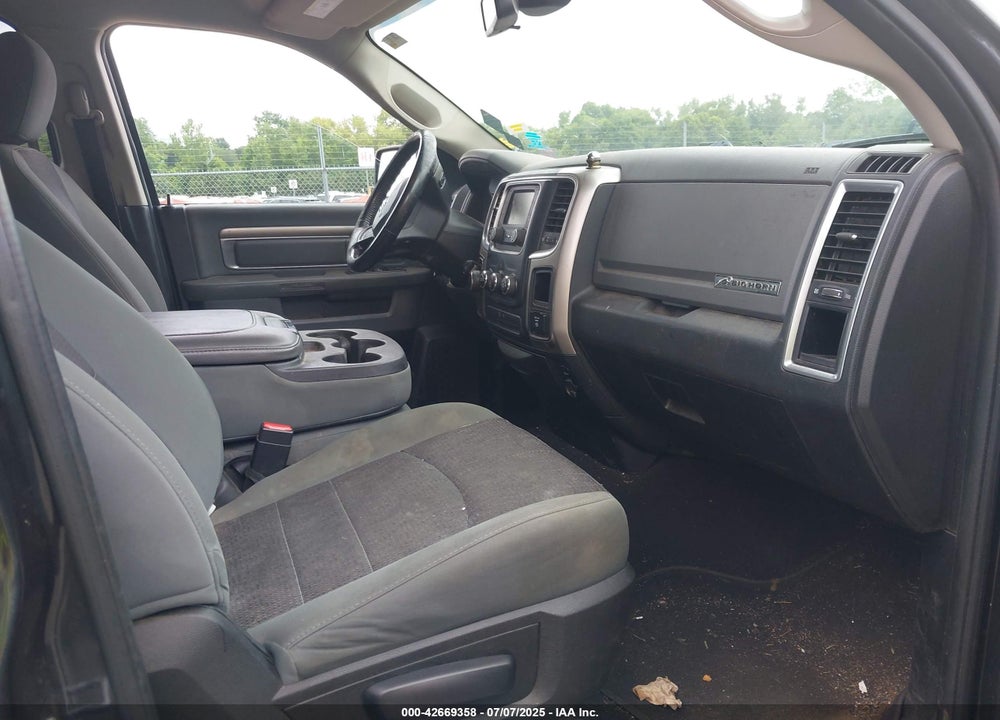 2016 RAM 1500 VIN: 1C6RR7GT8GS390650
