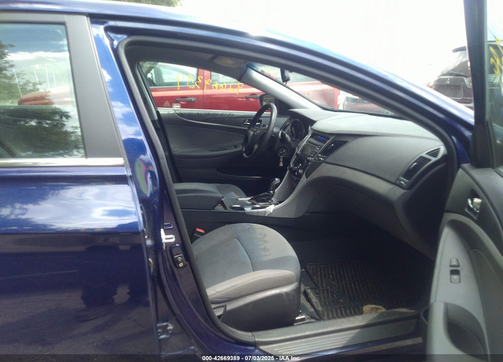 2012 HYUNDAI SONATA VIN: 5NPEB4AC6CH310449