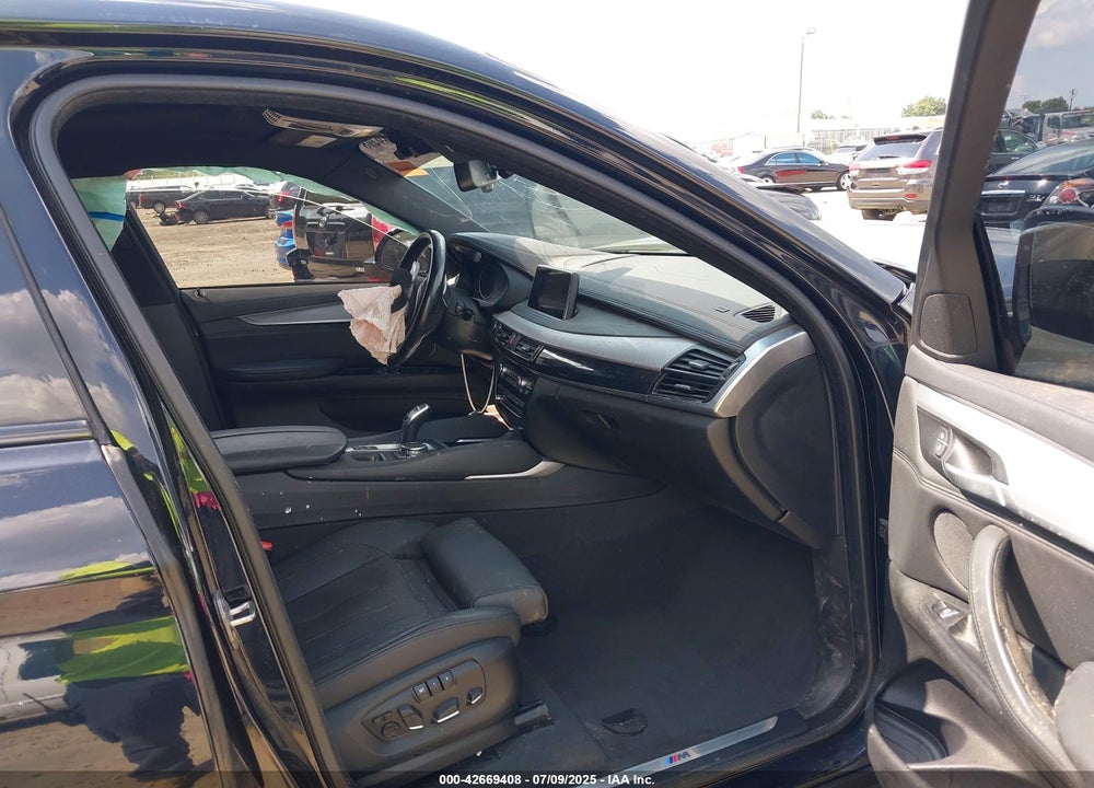 2016 BMW X6 VIN: 5UXKU2C52G0N81848