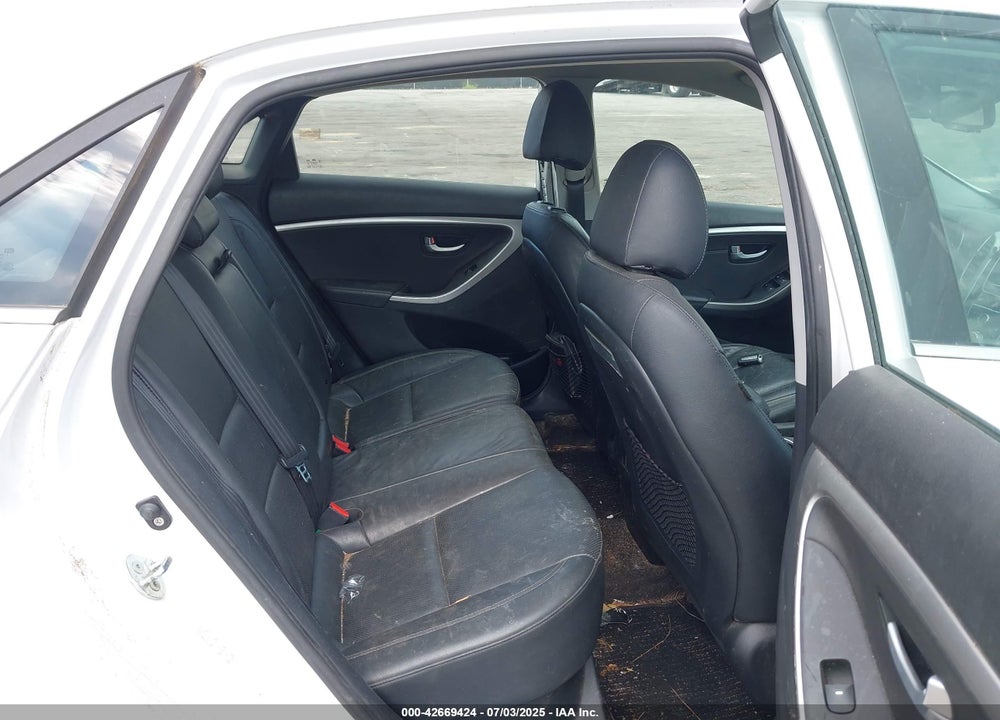 2015 HYUNDAI ELANTRA GT VIN: KMHD35LH6FU244966