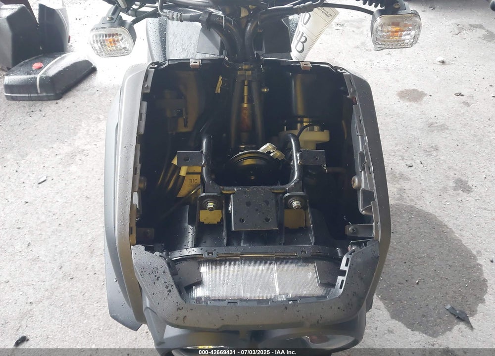 2024 YAMAHA YW125 VIN: RKRSEH9Y1RA006276