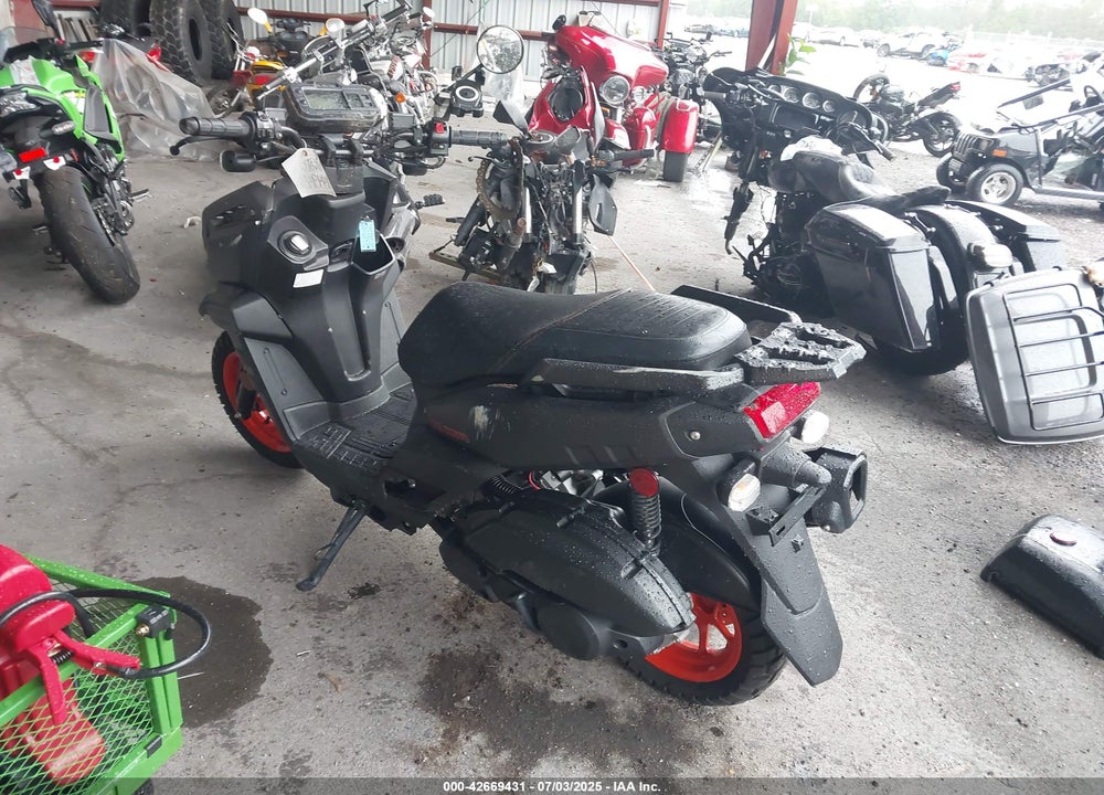 2024 YAMAHA YW125 VIN: RKRSEH9Y1RA006276