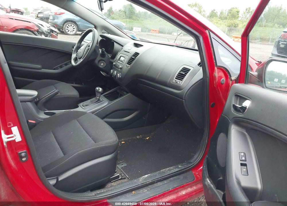 2016 KIA FORTE LX VIN: KNAFK4A6XG5613347