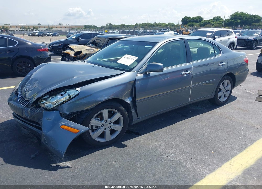 2005 LEXUS ES 330 VIN: JTHBA30G155105711