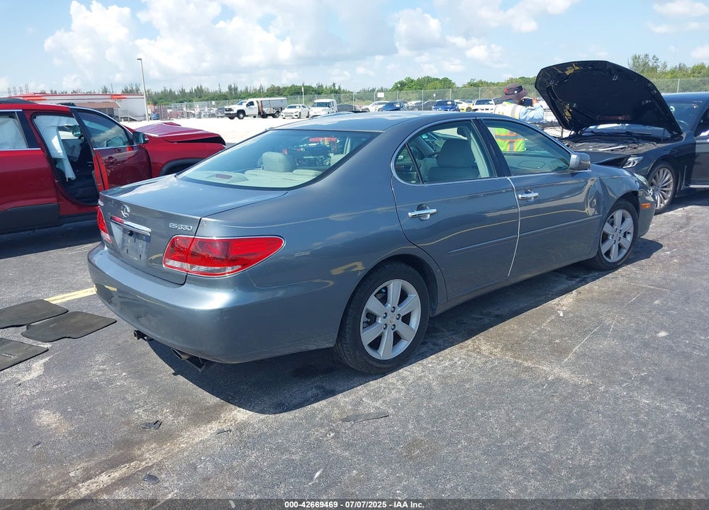 2005 LEXUS ES 330 VIN: JTHBA30G155105711
