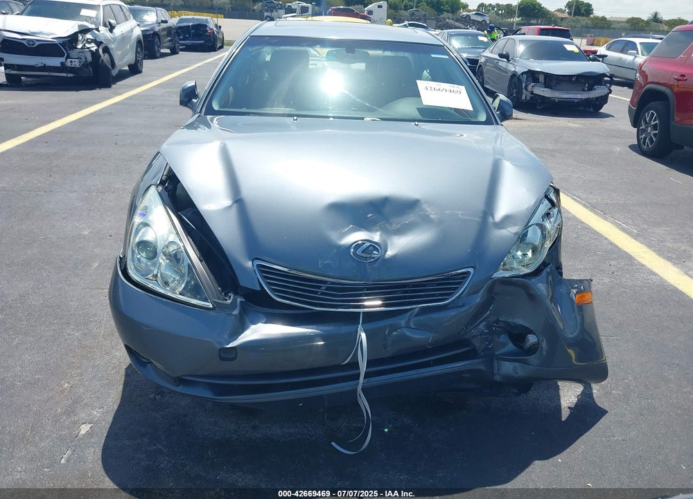 2005 LEXUS ES 330 VIN: JTHBA30G155105711