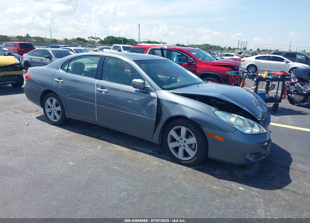 2005 LEXUS ES 330 VIN: JTHBA30G155105711