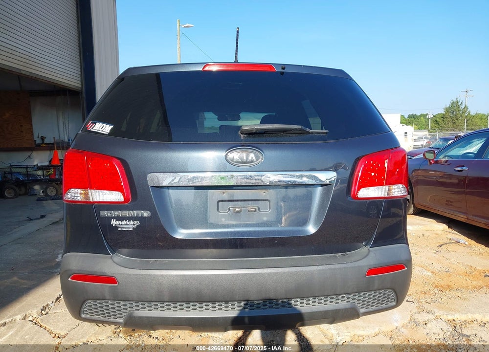 2012 KIA SORENTO VIN: 5XYKT4A18CG234299