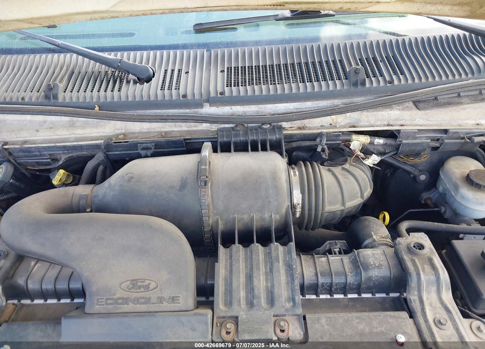 2003 FORD E-350 SUPER DUTY VIN: 1FBSS31L03HA00345