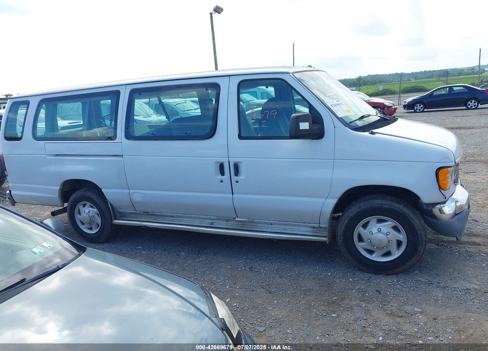 2003 FORD E-350 SUPER DUTY VIN: 1FBSS31L03HA00345