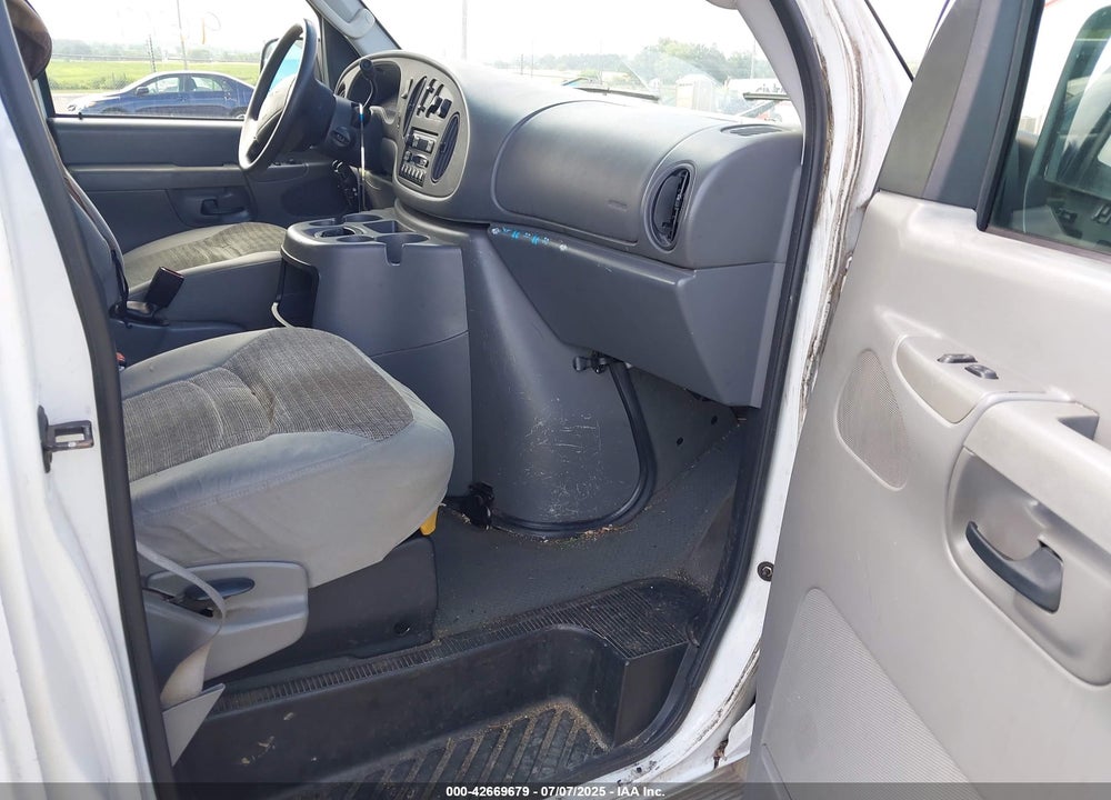2003 FORD E-350 SUPER DUTY VIN: 1FBSS31L03HA00345