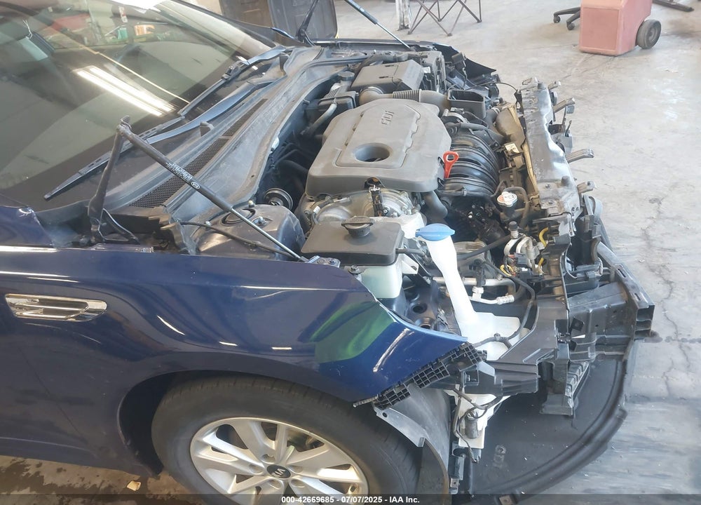 2018 KIA OPTIMA VIN: 5XXGT4L32JG192203