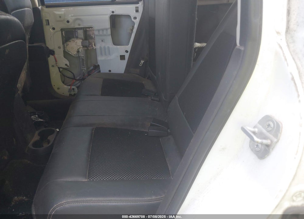 2014 JEEP COMPASS VIN: 1C4NJDEBXED858760