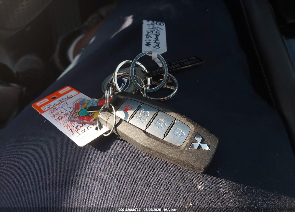 2024 MITSUBISHI OUTLANDER VIN: JA4J4VA8XRZ048408