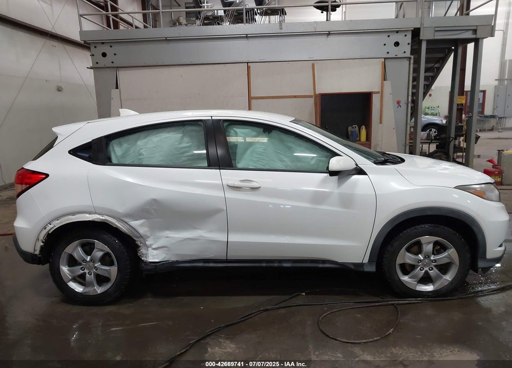 2016 HONDA HR-V VIN: 3CZRU6H31GM748626