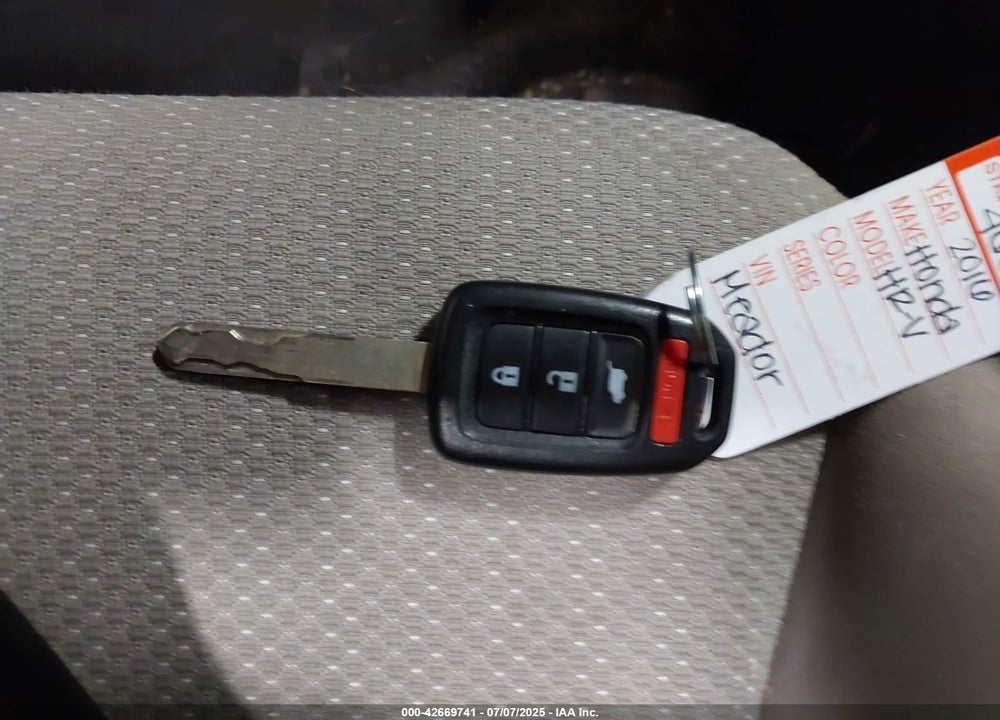 2016 HONDA HR-V VIN: 3CZRU6H31GM748626