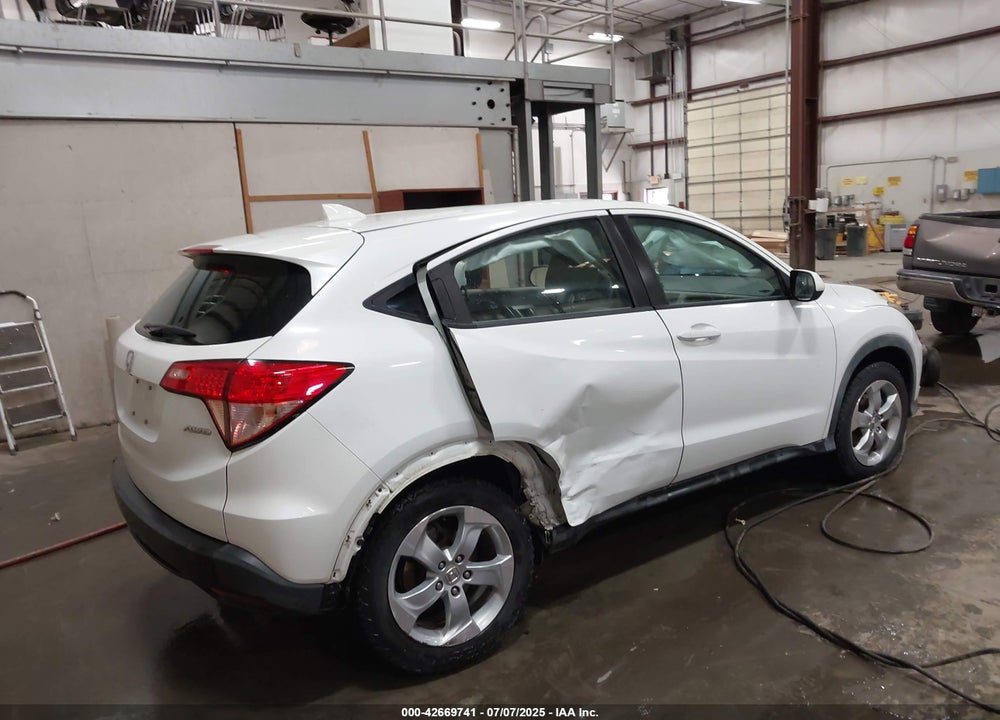 2016 HONDA HR-V VIN: 3CZRU6H31GM748626