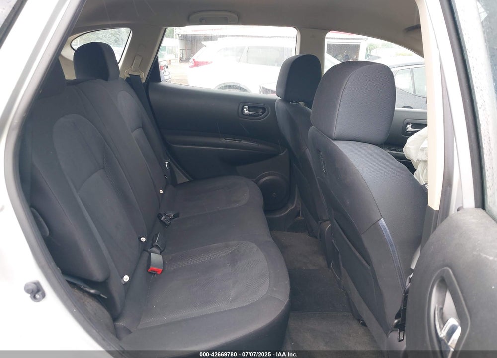 2014 NISSAN ROGUE SELECT VIN: JN8AS5MVXEW715930