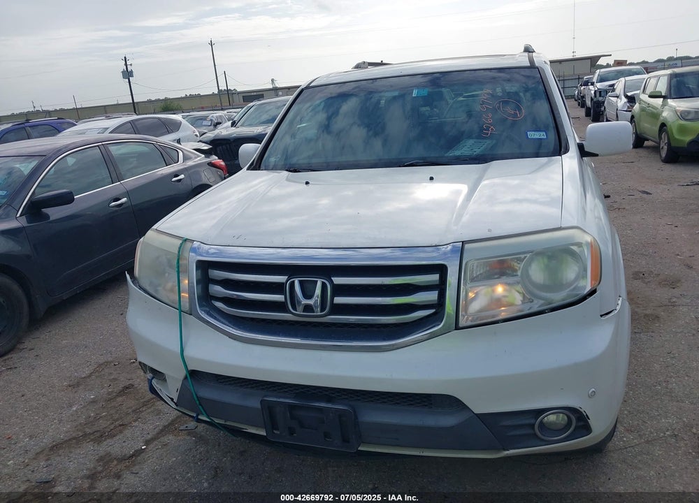 2013 HONDA PILOT VIN: 5FNYF3H95DB031130