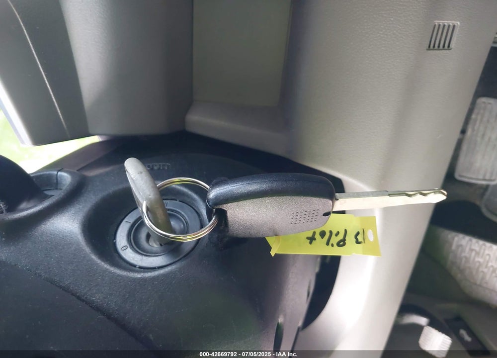 2013 HONDA PILOT VIN: 5FNYF3H95DB031130