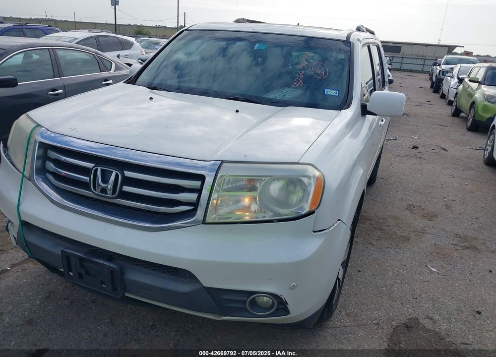 2013 HONDA PILOT VIN: 5FNYF3H95DB031130