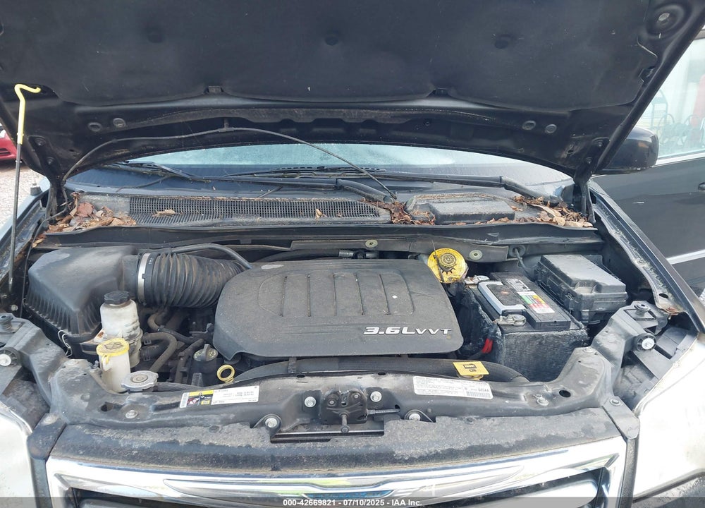 2013 CHRYSLER TOWN & COUNTRY TOURING VIN: 2C4RC1BG8DR821308
