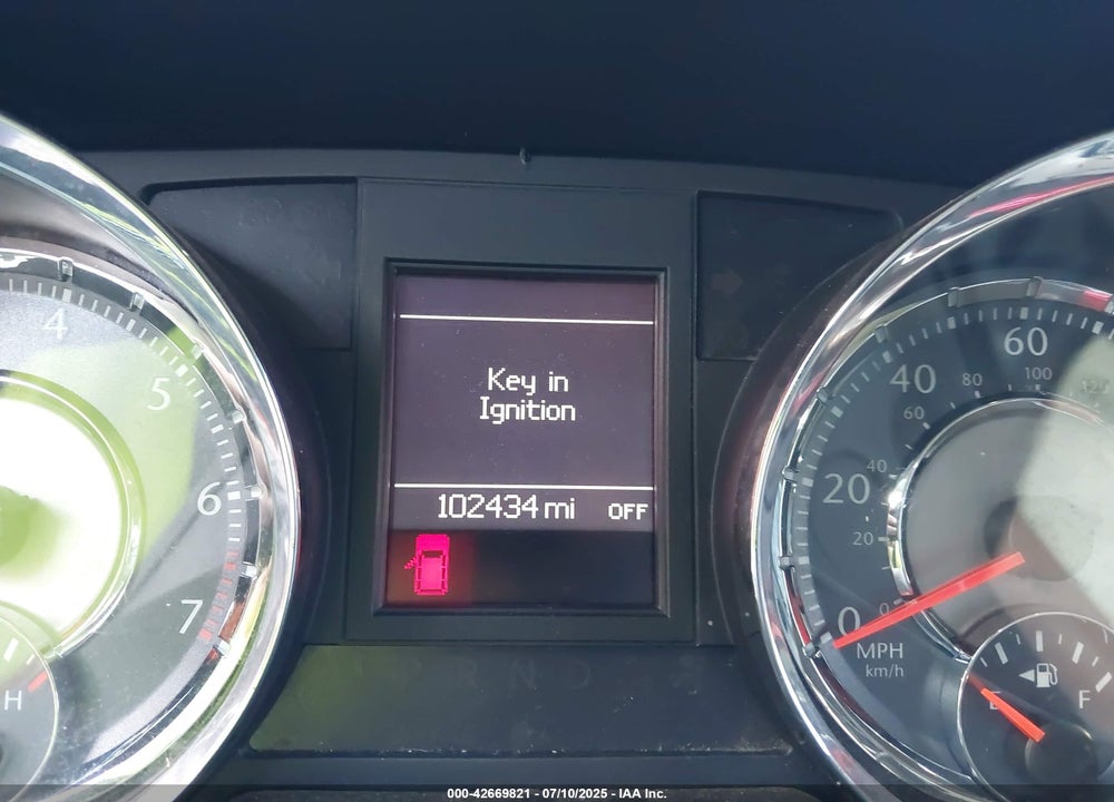 2013 CHRYSLER TOWN & COUNTRY TOURING VIN: 2C4RC1BG8DR821308