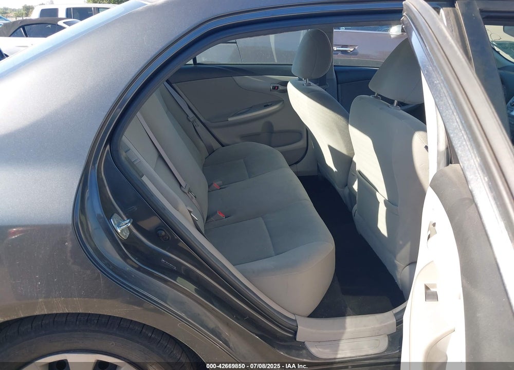 2011 TOYOTA COROLLA VIN: 2T1BU4EE9BC642220