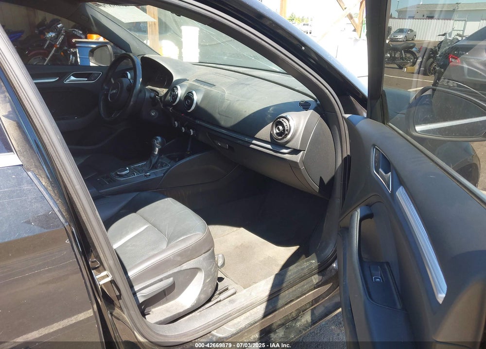2015 AUDI A3 VIN: WAUAJGFF2F1042062