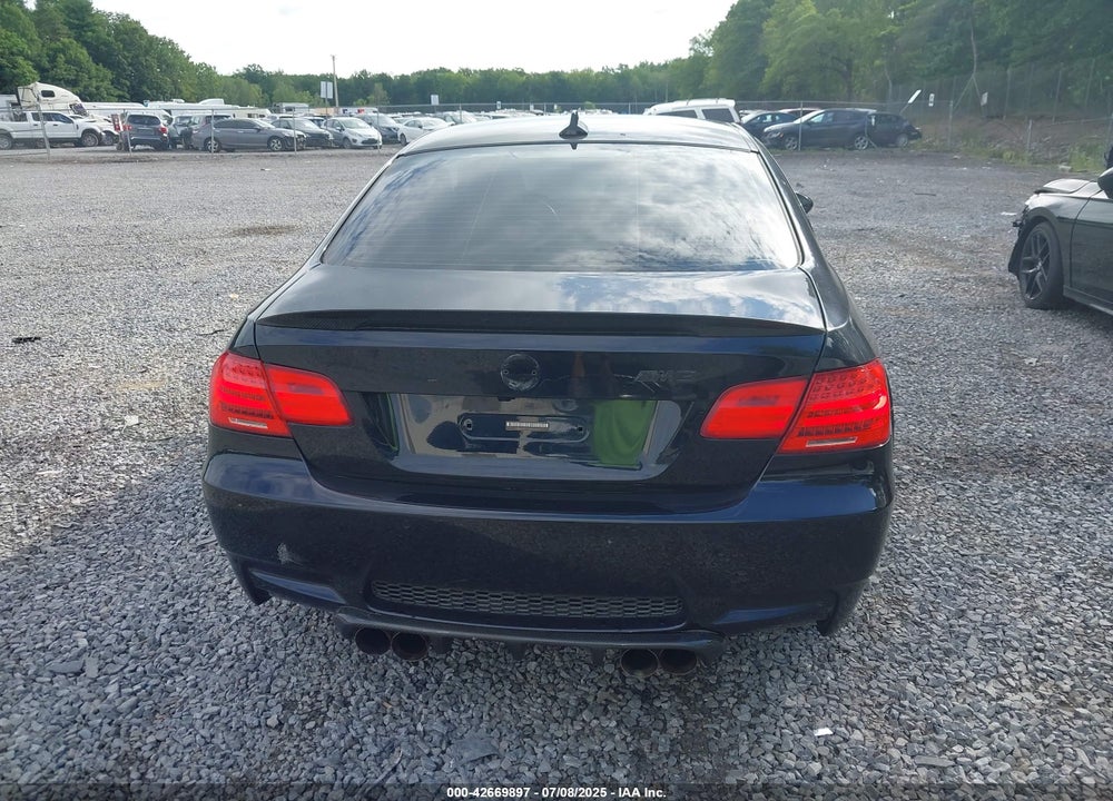 2011 BMW M3 VIN: WBSKG9C5XBE368801