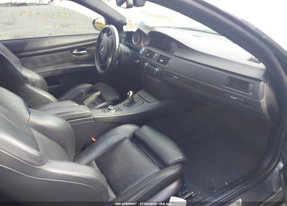 2011 BMW M3 VIN: WBSKG9C5XBE368801