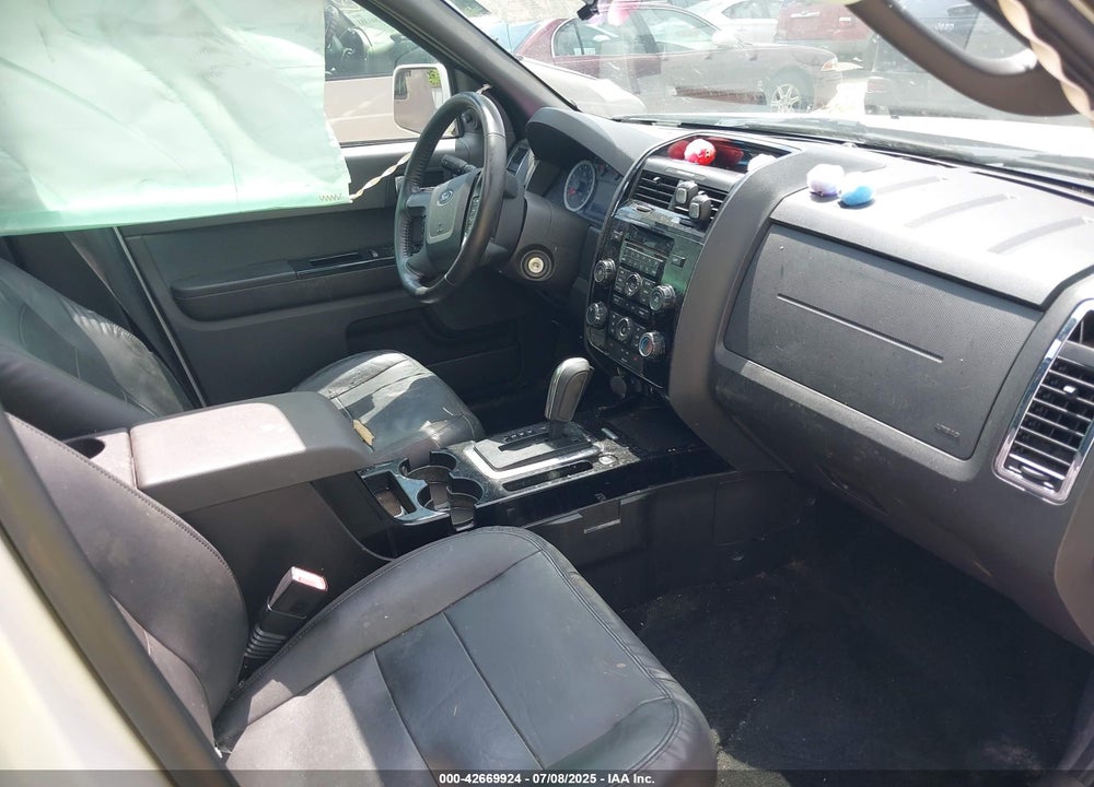 2011 FORD ESCAPE VIN: 1FMCU0E7XBKC61792