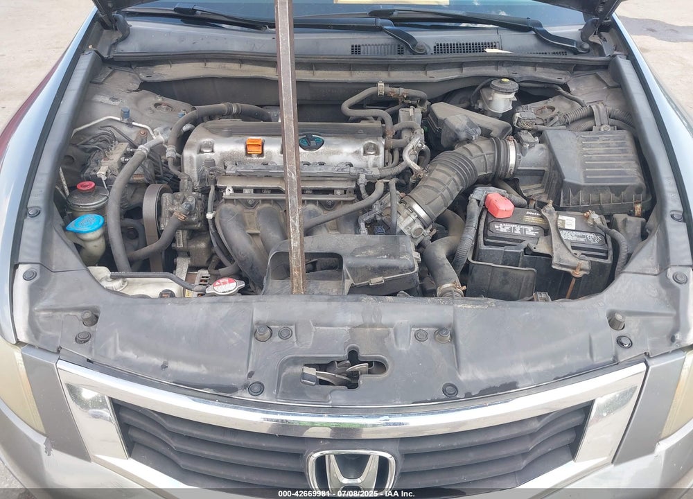 2009 HONDA ACCORD 2.4 LX-P VIN: 1HGCP26469A149309