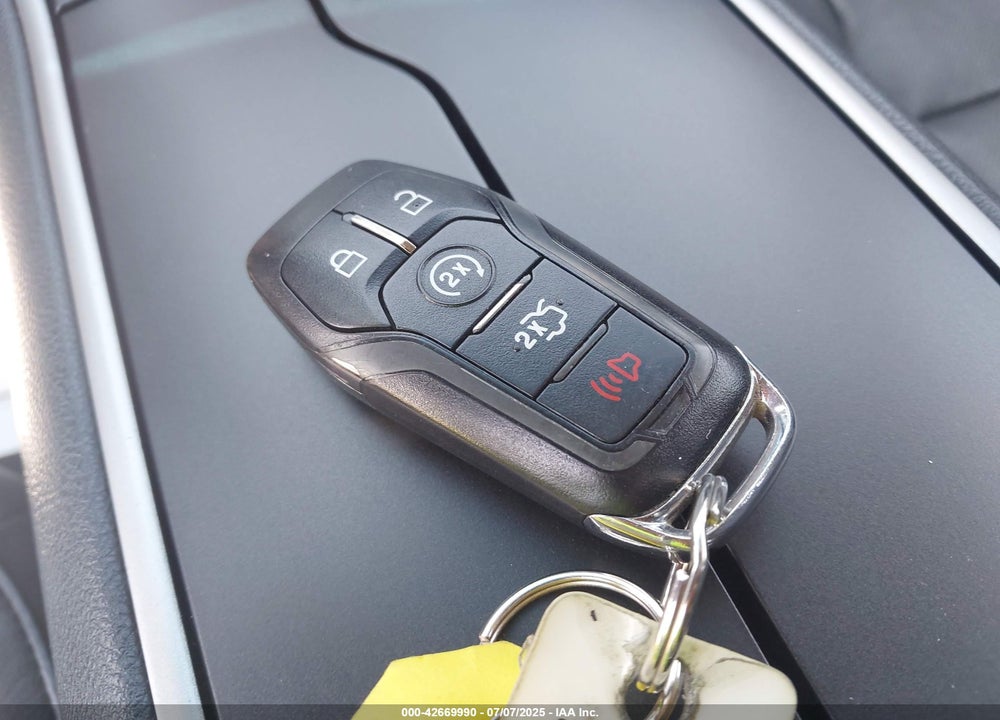 2016 LINCOLN MKZ HYBRID VIN: 3LN6L2LU9GR607970