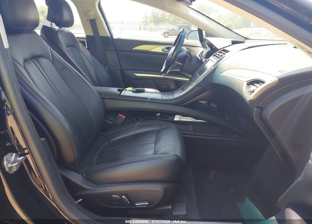 2016 LINCOLN MKZ HYBRID VIN: 3LN6L2LU9GR607970