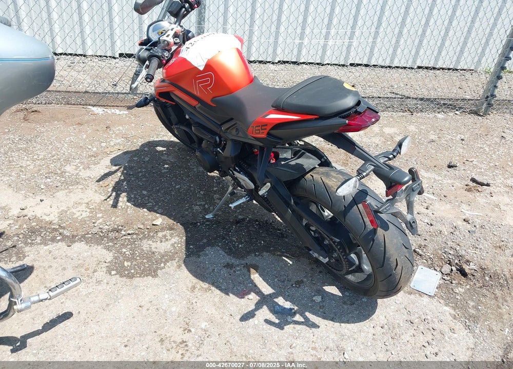 2025 TRIUMPH MOTORCYCLE STREET TRIPLE 765 R VIN: SMTA604S0STCC1873
