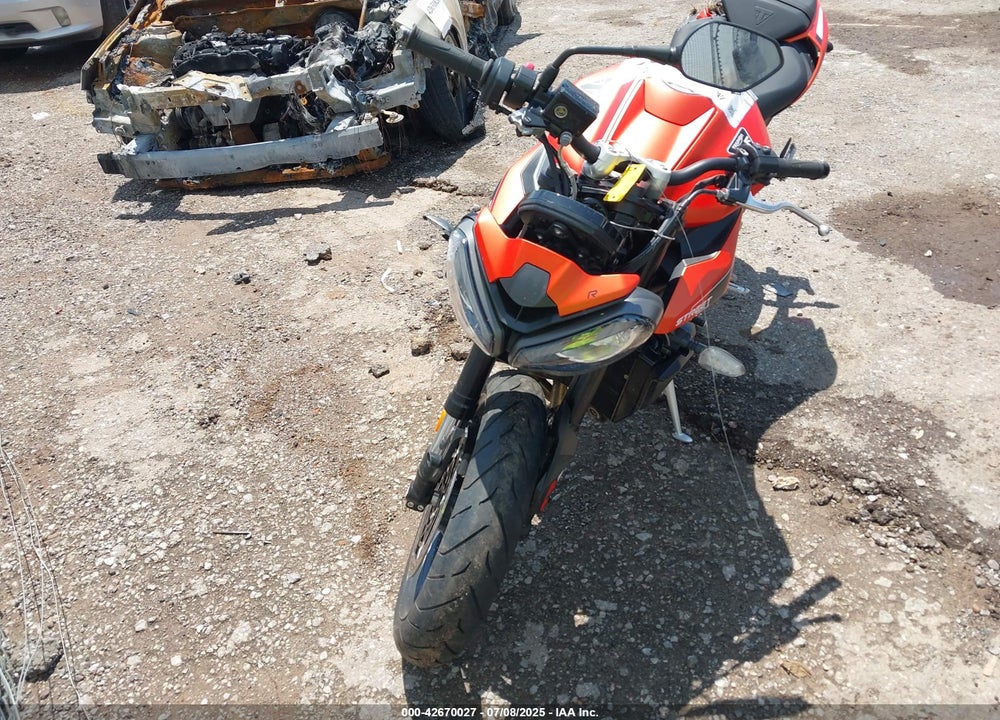 2025 TRIUMPH MOTORCYCLE STREET TRIPLE 765 R VIN: SMTA604S0STCC1873