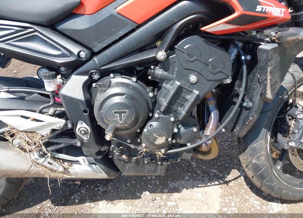 2025 TRIUMPH MOTORCYCLE STREET TRIPLE 765 R VIN: SMTA604S0STCC1873
