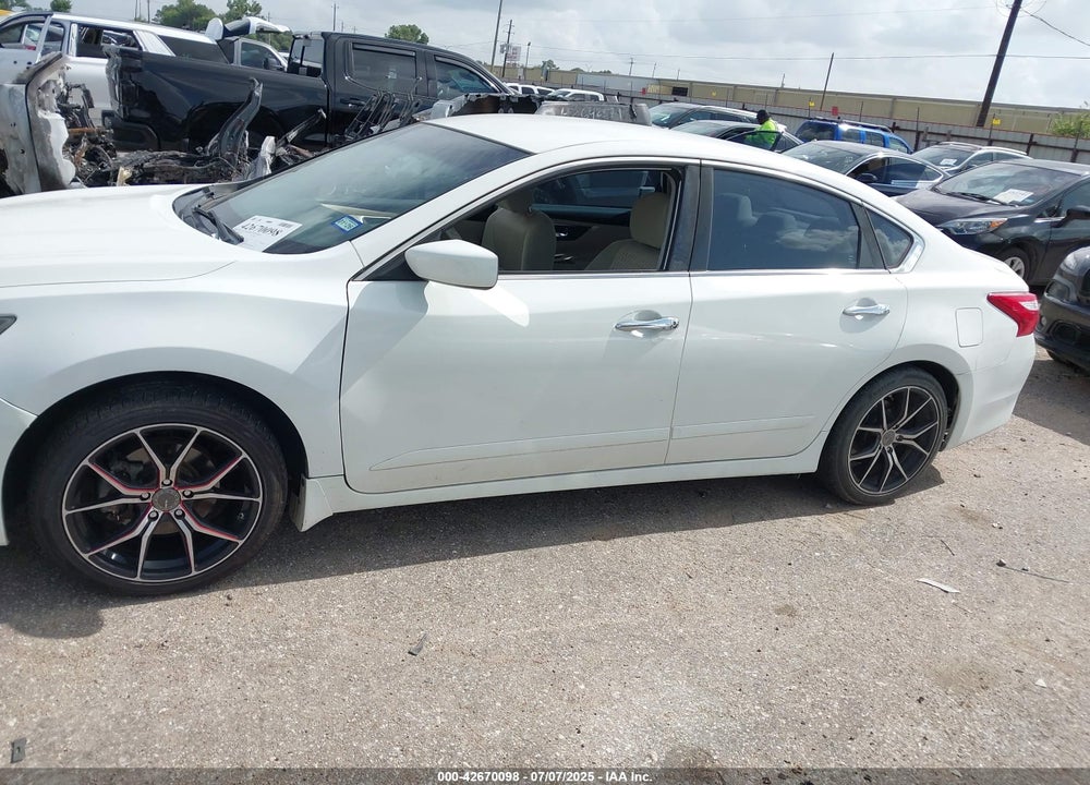 2016 NISSAN ALTIMA VIN: 1N4AL3AP0GN353382