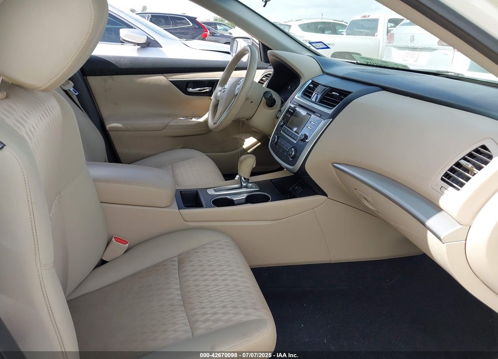 2016 NISSAN ALTIMA VIN: 1N4AL3AP0GN353382