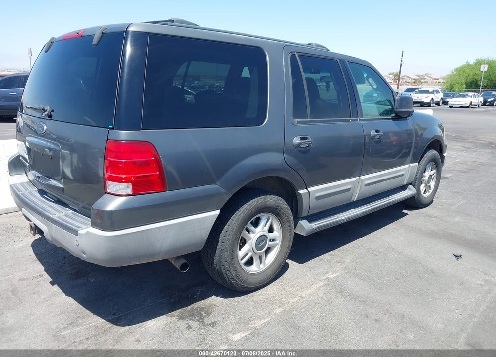 2003 FORD EXPEDITION XLT VIN: 1FMEU15L33LA32622