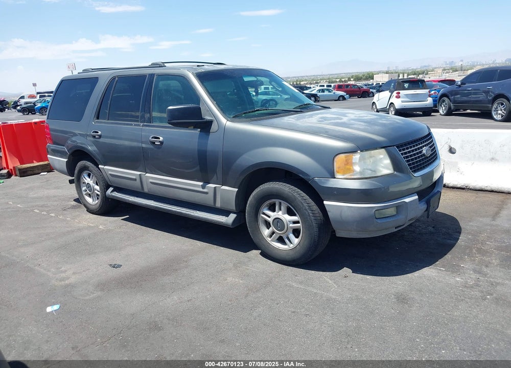 2003 FORD EXPEDITION XLT VIN: 1FMEU15L33LA32622