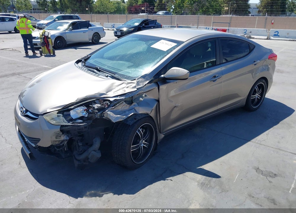 2011 HYUNDAI ELANTRA VIN: 5NPDH4AE8BH005822