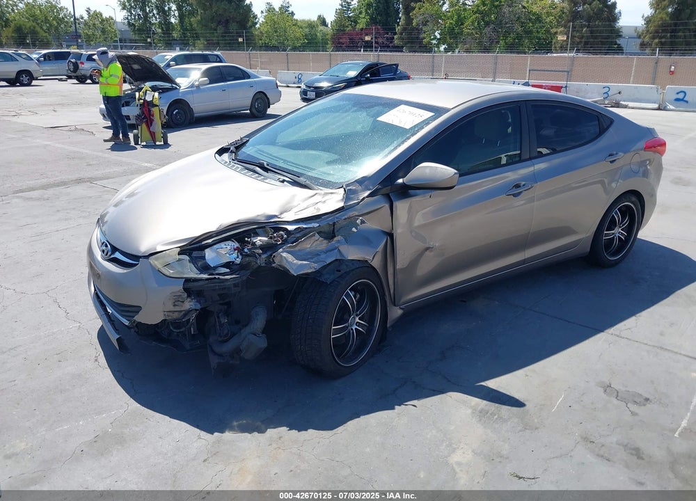 2011 HYUNDAI ELANTRA VIN: 5NPDH4AE8BH005822