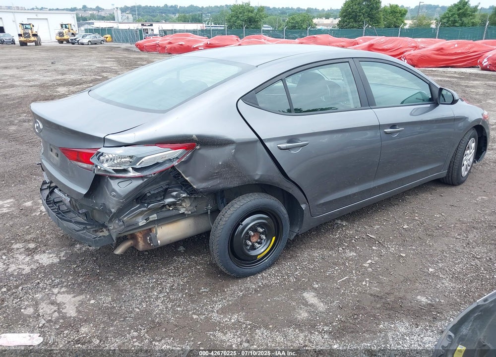 2018 HYUNDAI ELANTRA VIN: 5NPD74LF4JH353317