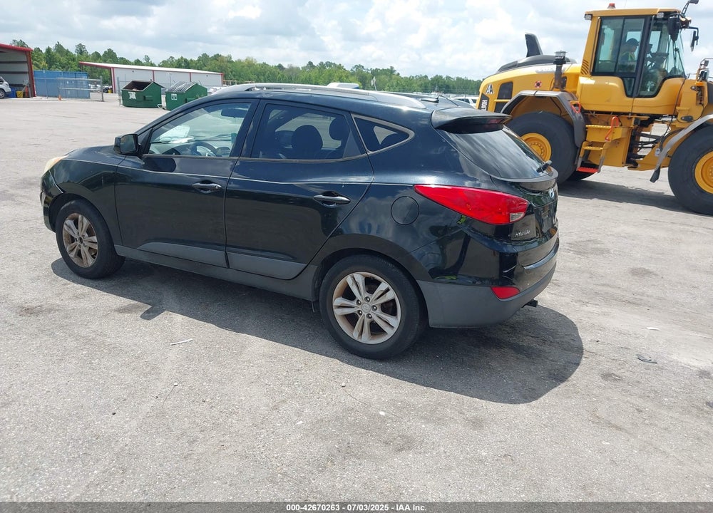 2011 HYUNDAI TUCSON GLS VIN: KM8JU3ACXBU193543