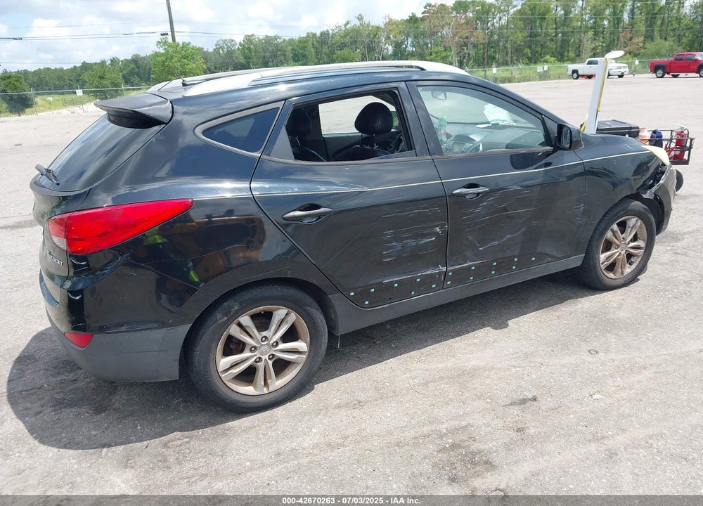 2011 HYUNDAI TUCSON GLS VIN: KM8JU3ACXBU193543